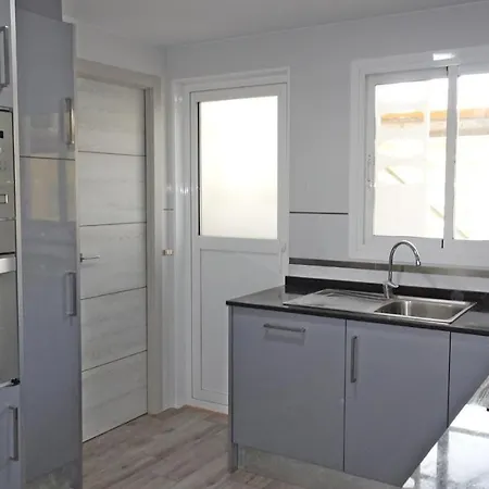 Apartment Neptuno Gandia Primera Linea - Alquiler Familias