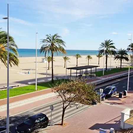 Neptuno Gandia Primera Linea - Alquiler Familias *