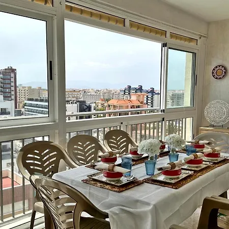 Neptuno Gandia Primera Linea - Alquiler Familias *